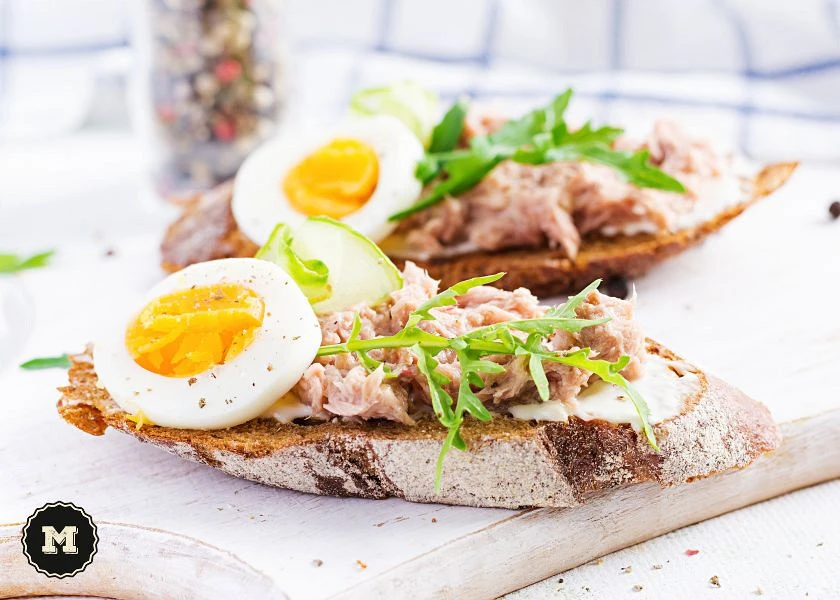 Multigrain bread with boiled egg and tuna fish